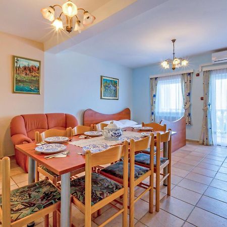 Apartment Delfin-2 By Interhome Cesarica Bagian luar foto
